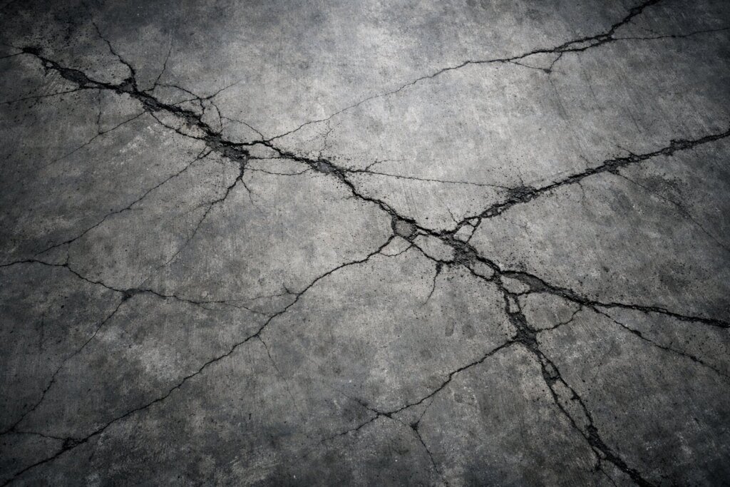 コンクリート床 クラック補修 岡山・広島